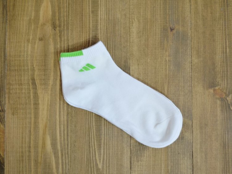 Носки Adidas зеленый значок