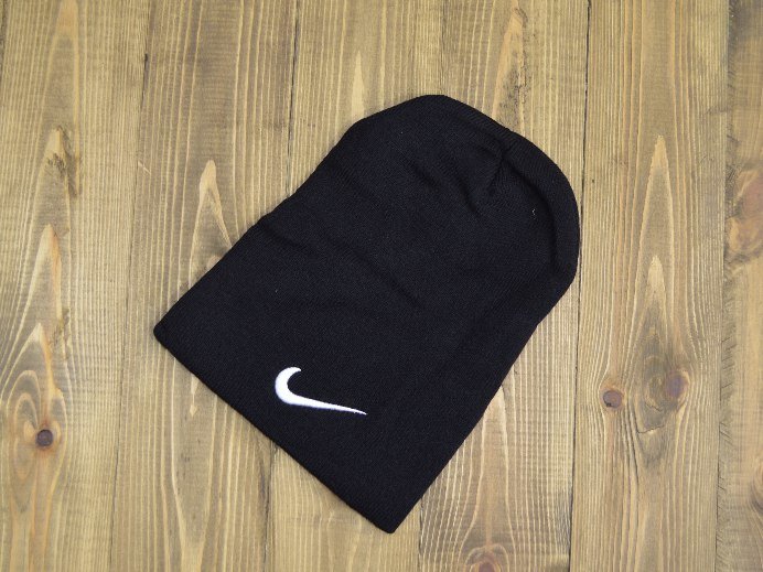 Шапка Nike черная