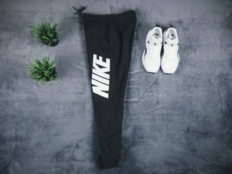 Штаны Nike Black