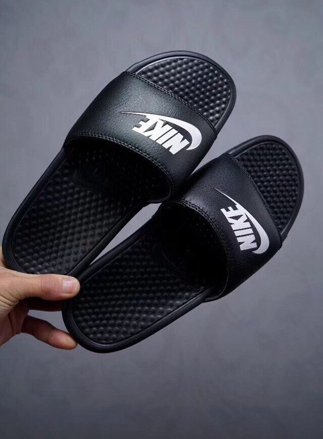 Тапки Nike black