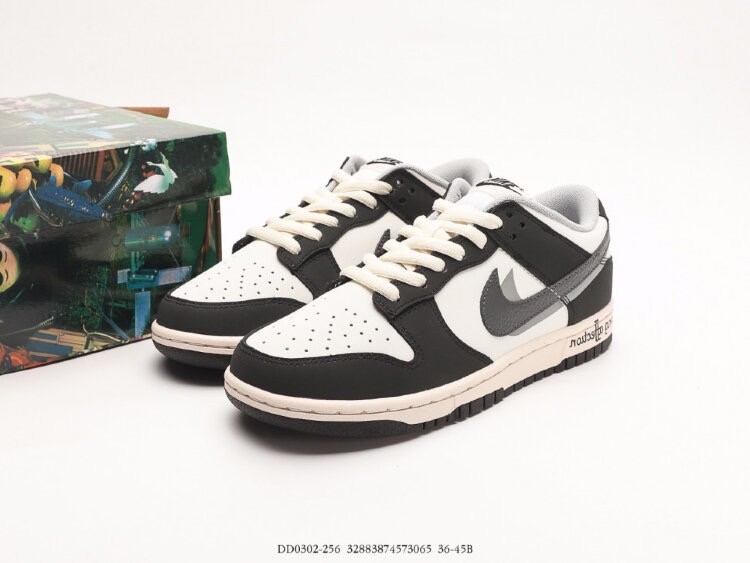 Nike Dunk Low