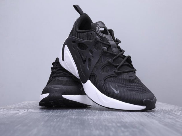 Nike Moon Racer QS Black\White